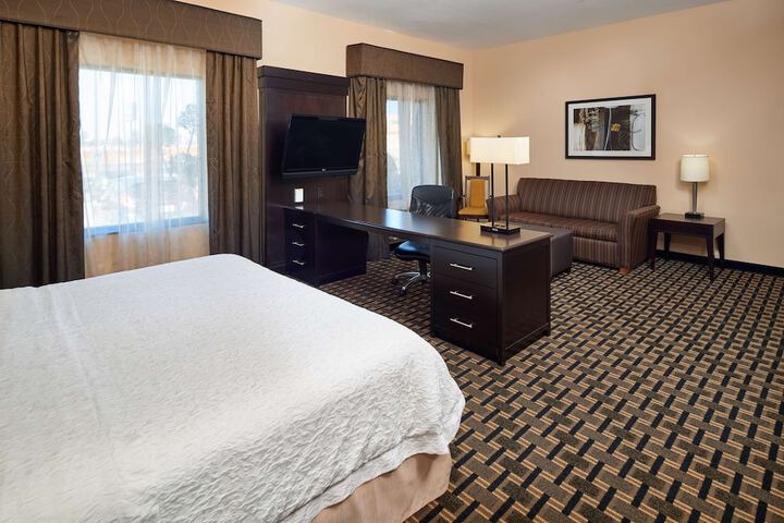 Room 21 of 40