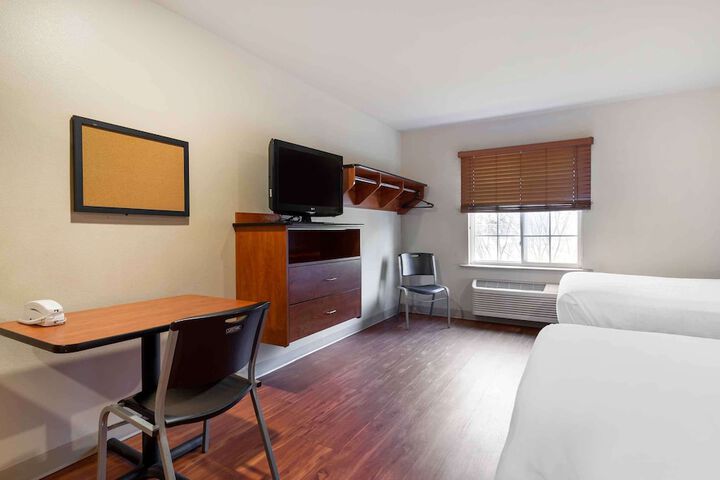 Room 14 of 27
