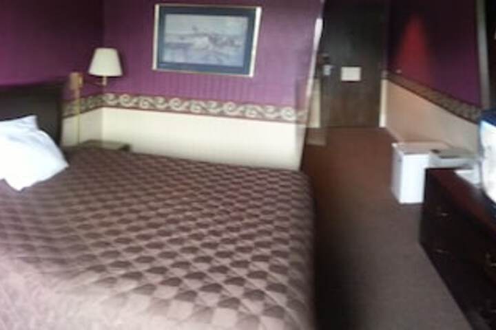 Room 39 of 48