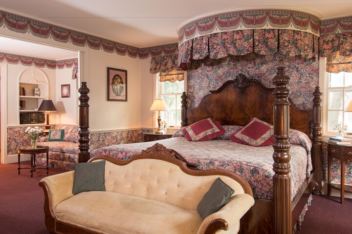 Room 18 of 27