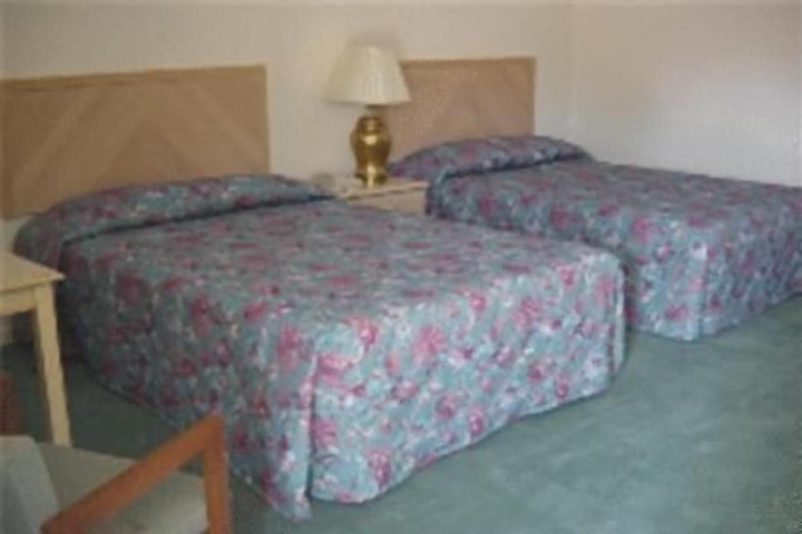 Room 5 of 20