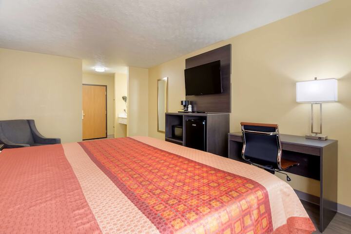 Americas Best Value Inn & Suites Independence VA