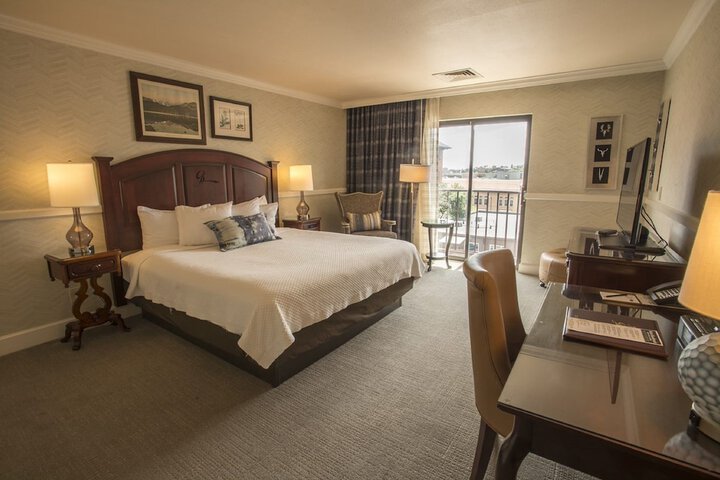 Room 30 of 130