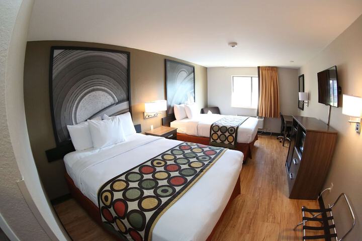 Room 7 of 27