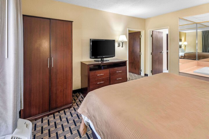 Room 40 of 50