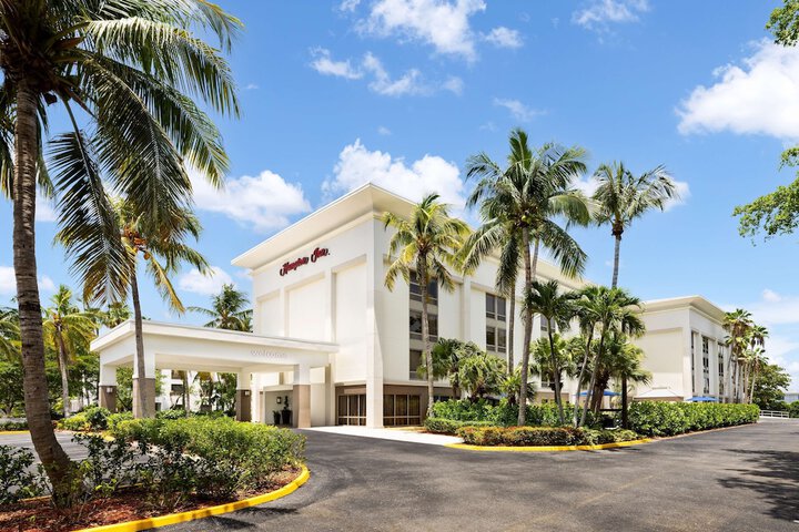 Hotel 2 of 33