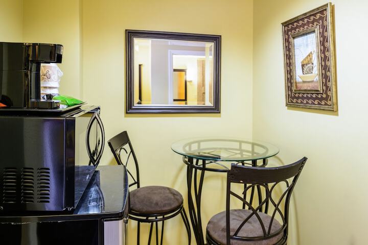 Asbury Inn & Suites