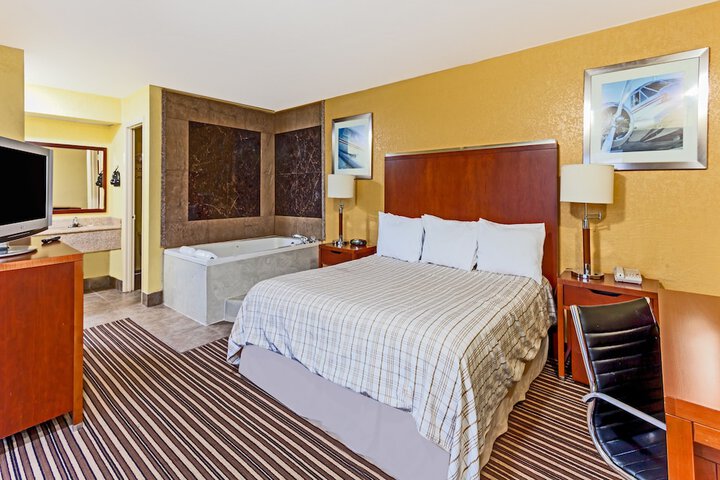 Room 12 of 13