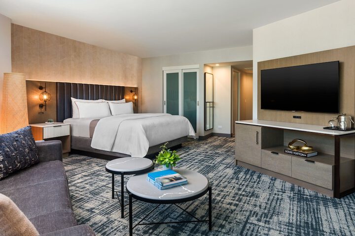 Room 18 of 75