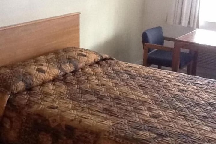 Room 15 of 29