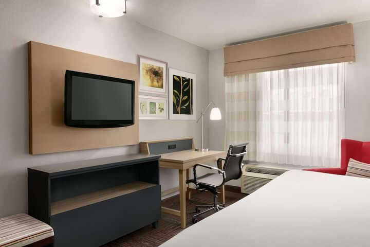 Room 22 of 28