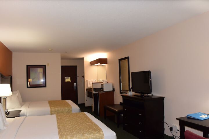 Room 123 of 149