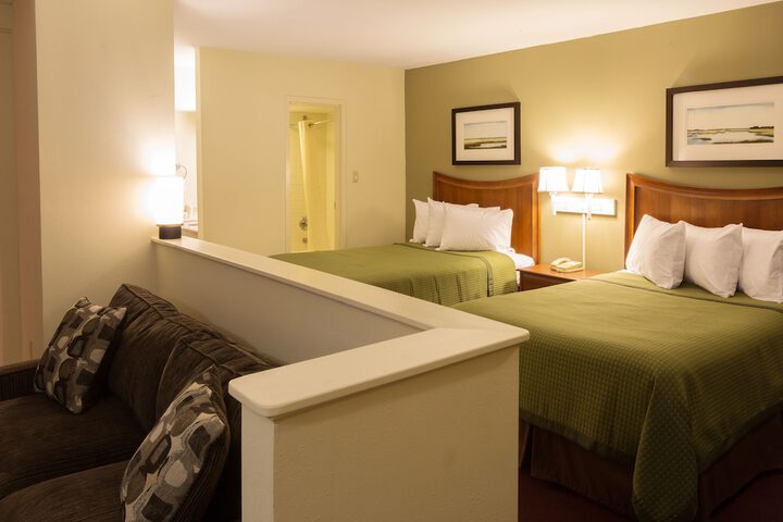 Room 28 of 38