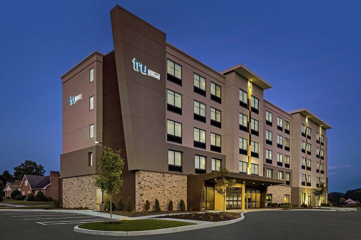 Tru by Hilton Hershey Chocolate Avenue