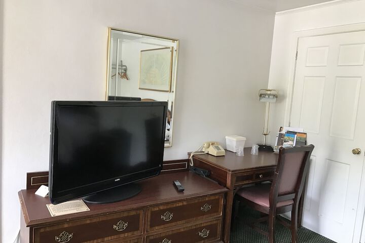 Room 74 of 111