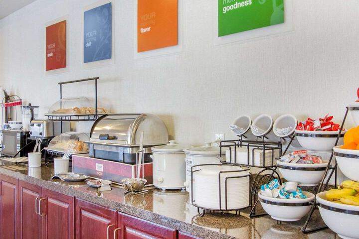 Breakfast/Coffee Service 37 of 40