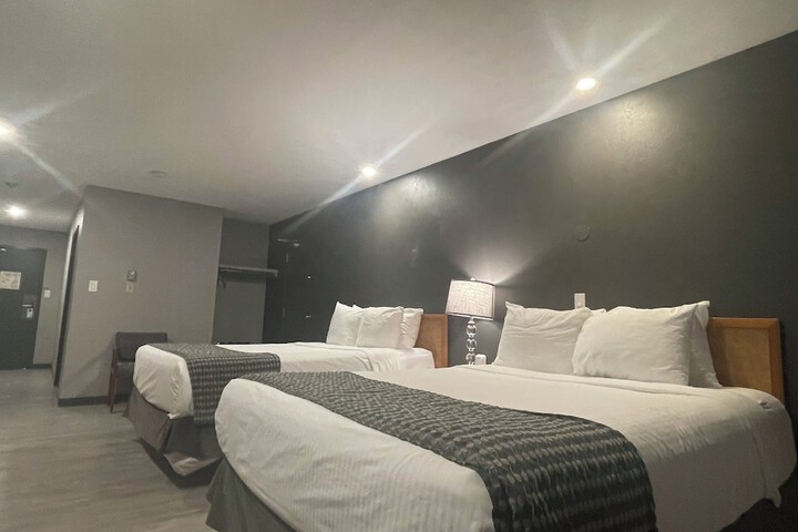 Travelodge by Wyndham Brandon