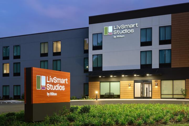 LivSmart Studios by Hilton Tullahoma