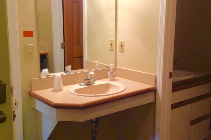 Room 20 of 53