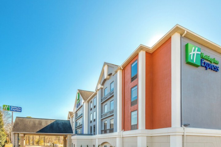 Holiday Inn Express Atlanta West - Theme Park Area by IHG