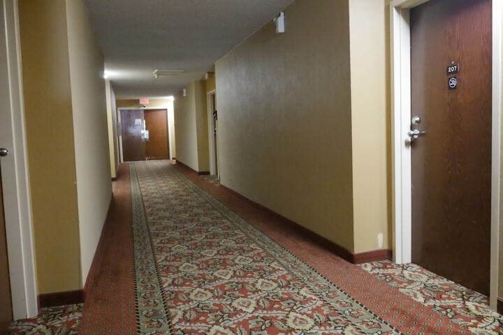 Ballroom/Hall 26 of 29
