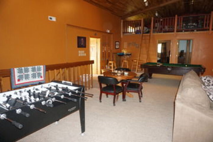 Fairbanks Moose Manor B & B