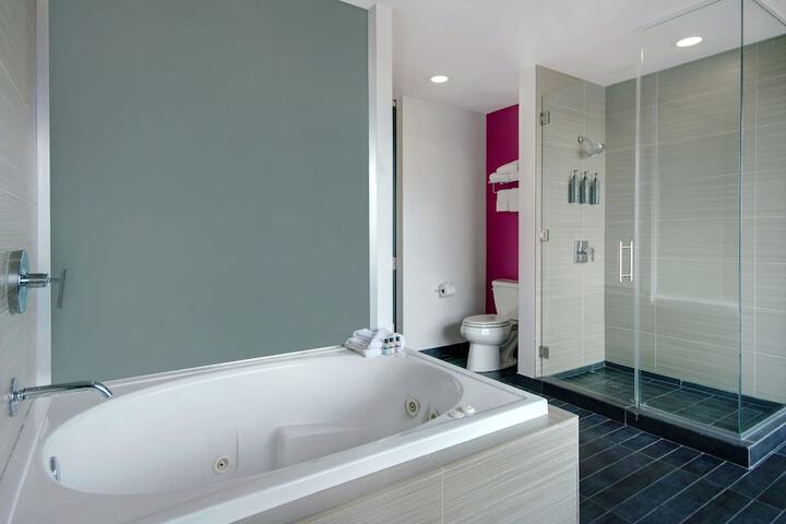 Aloft by Marriott Oklahoma City Downtown - Bricktown