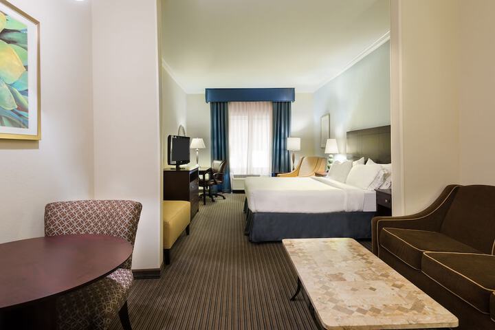 Room 18 of 41