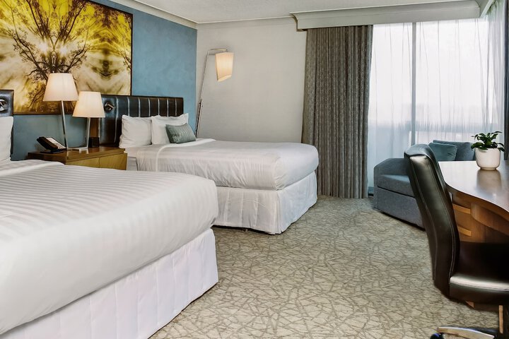Room 13 of 27