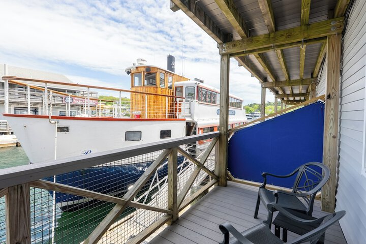 Fishermans Wharf Inn