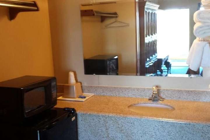 Room 9 of 26