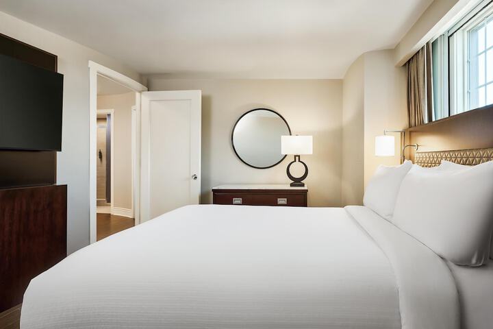 Hotel Alex Johnson Rapid City Curio Collection by Hilton