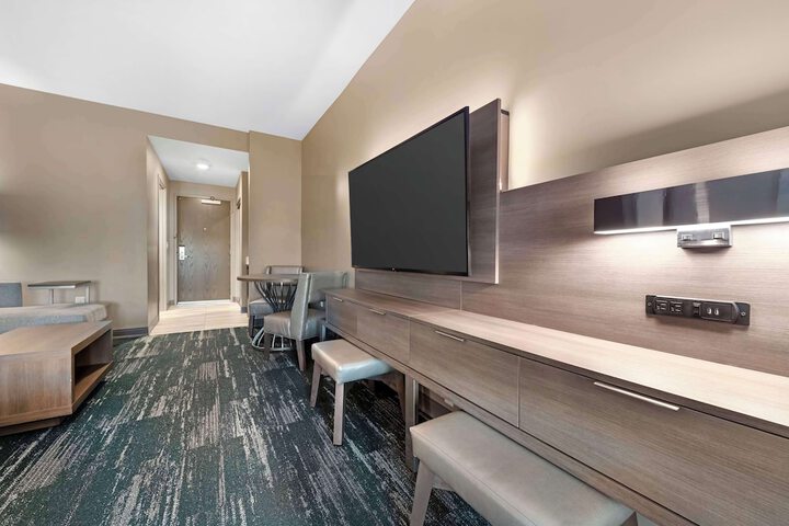 Room 31 of 42