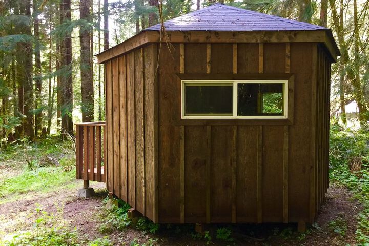 Alexanders Lodge