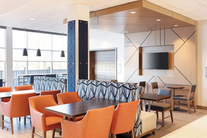 Holiday Inn Express Hotel & Suites Christiansburg by IHG
