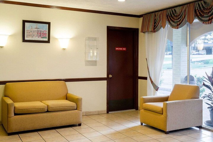 Hotel Interior 19 of 37