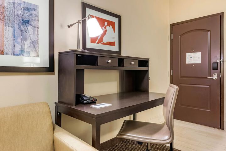 Room 53 of 74