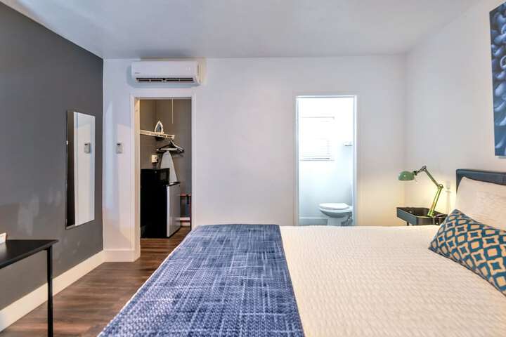 Room 70 of 115