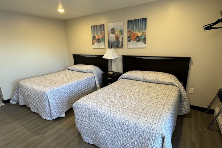 Pine View Inn