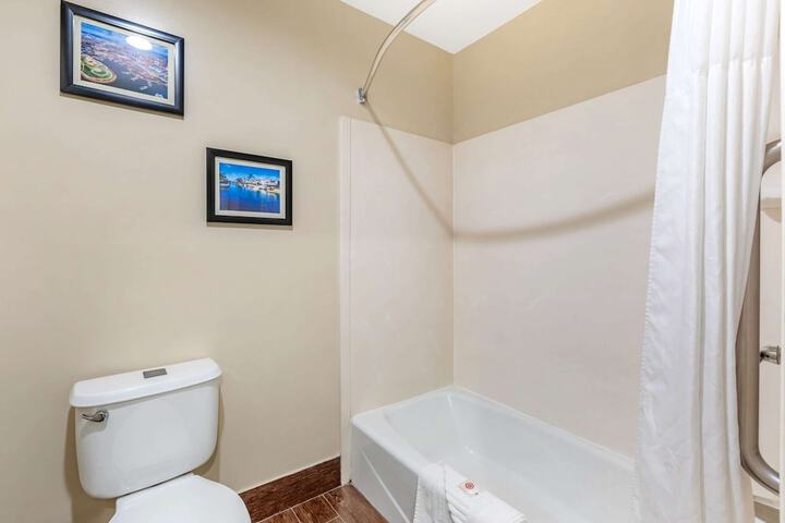 Room 20 of 34