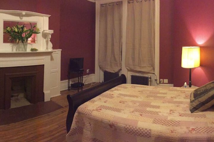 Room 34 of 39