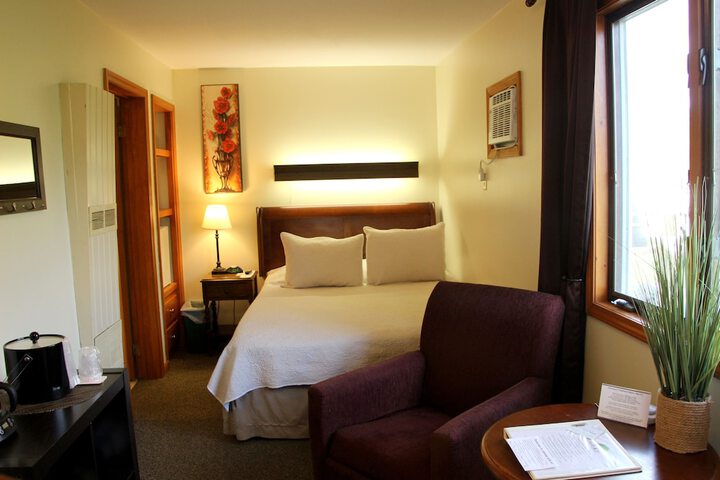 Room 6 of 20