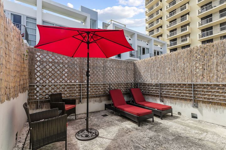Terrace/Patio 92 of 98