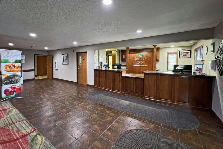 Quality Inn Mitchell I-90