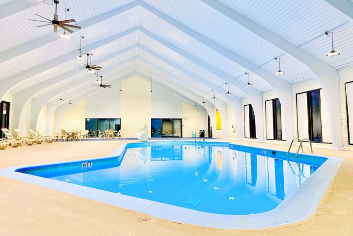 Days Inn by Wyndham Rutland / Killington Area