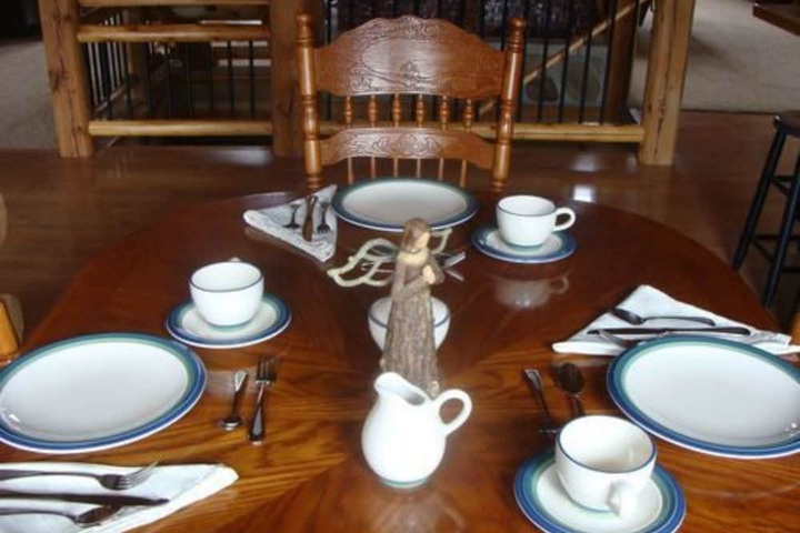 Dining 50 of 90