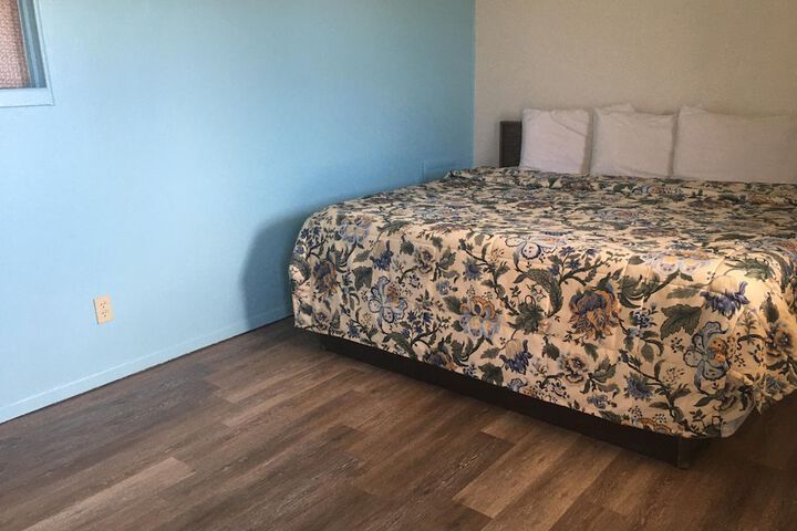 Room 28 of 29
