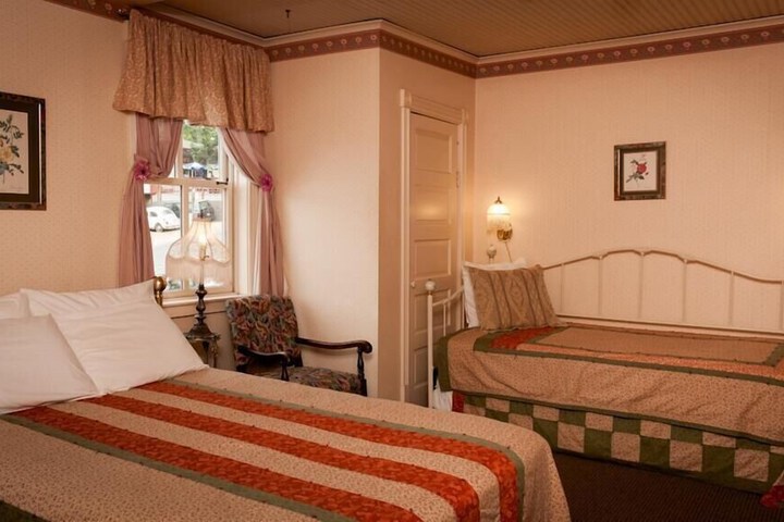 Room 15 of 42
