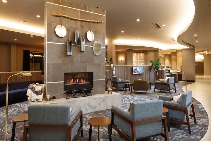 Hotel Interior 11 of 37