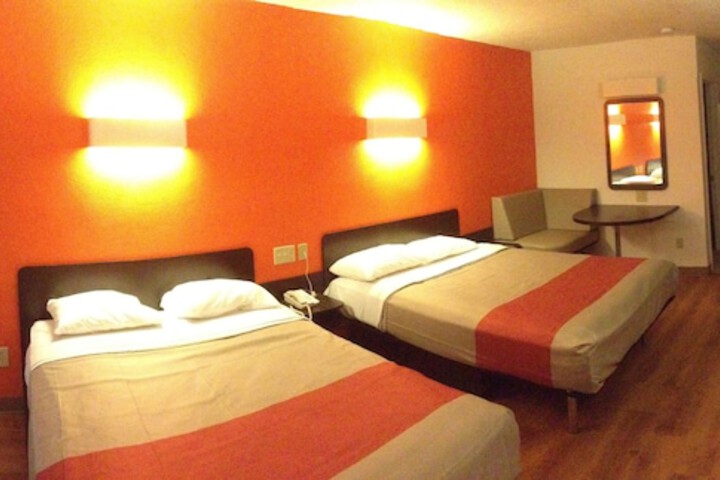 Room 16 of 35